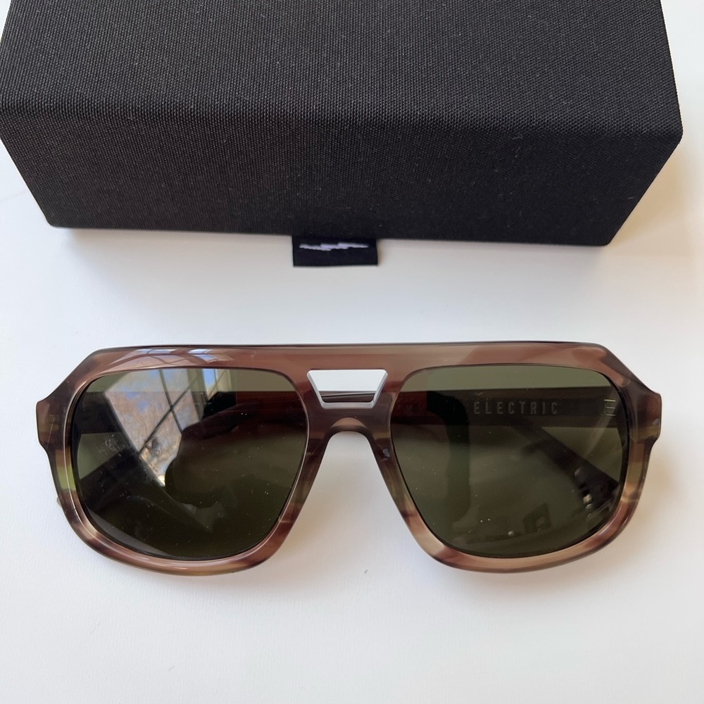 Electric Augusta aviator style sunglasses NWOT